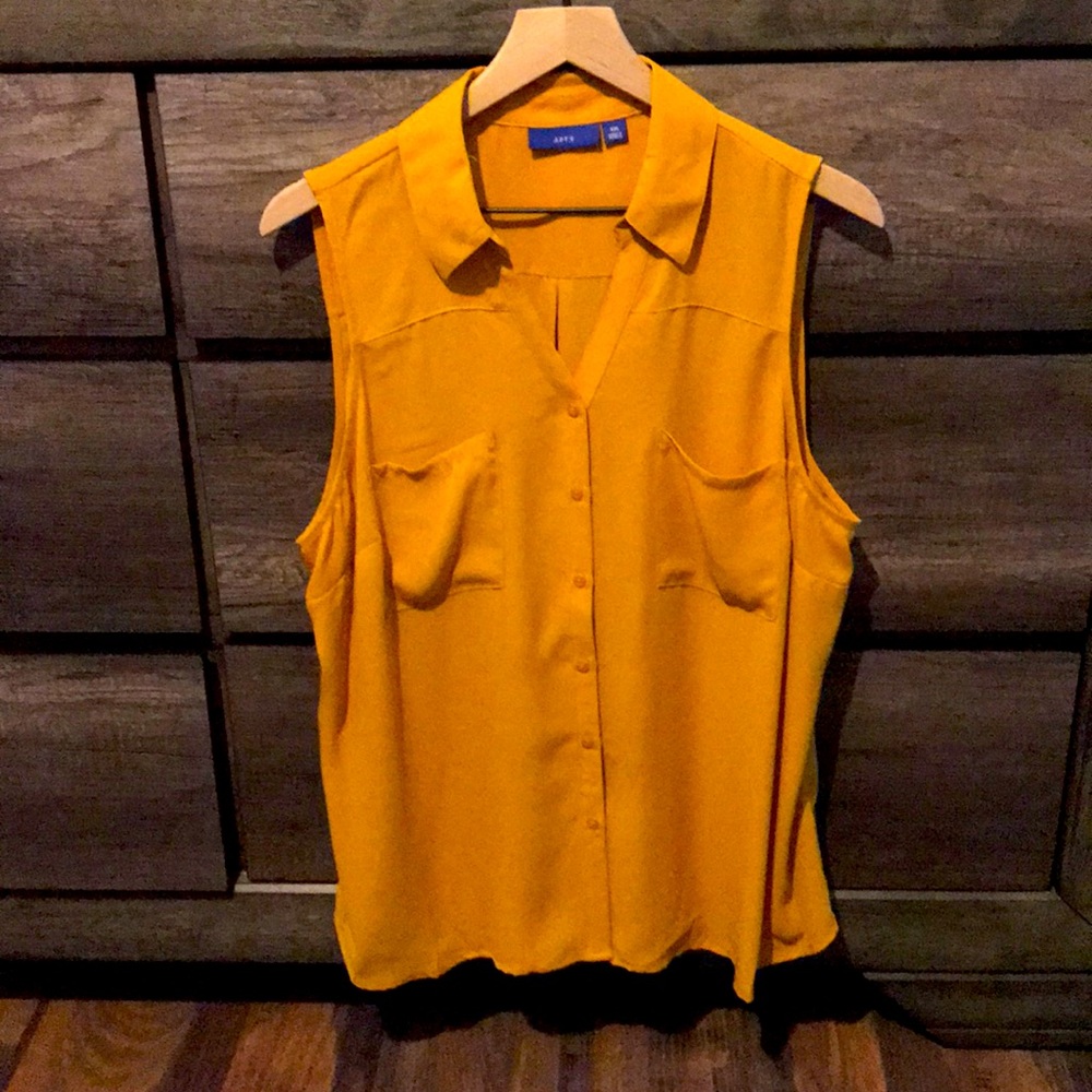 Yellow Apt. 9 Top
